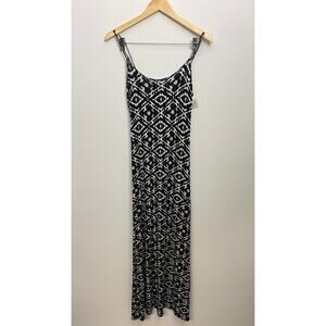 Wet Seal Black and White Maxi‎ Dress Size Medium